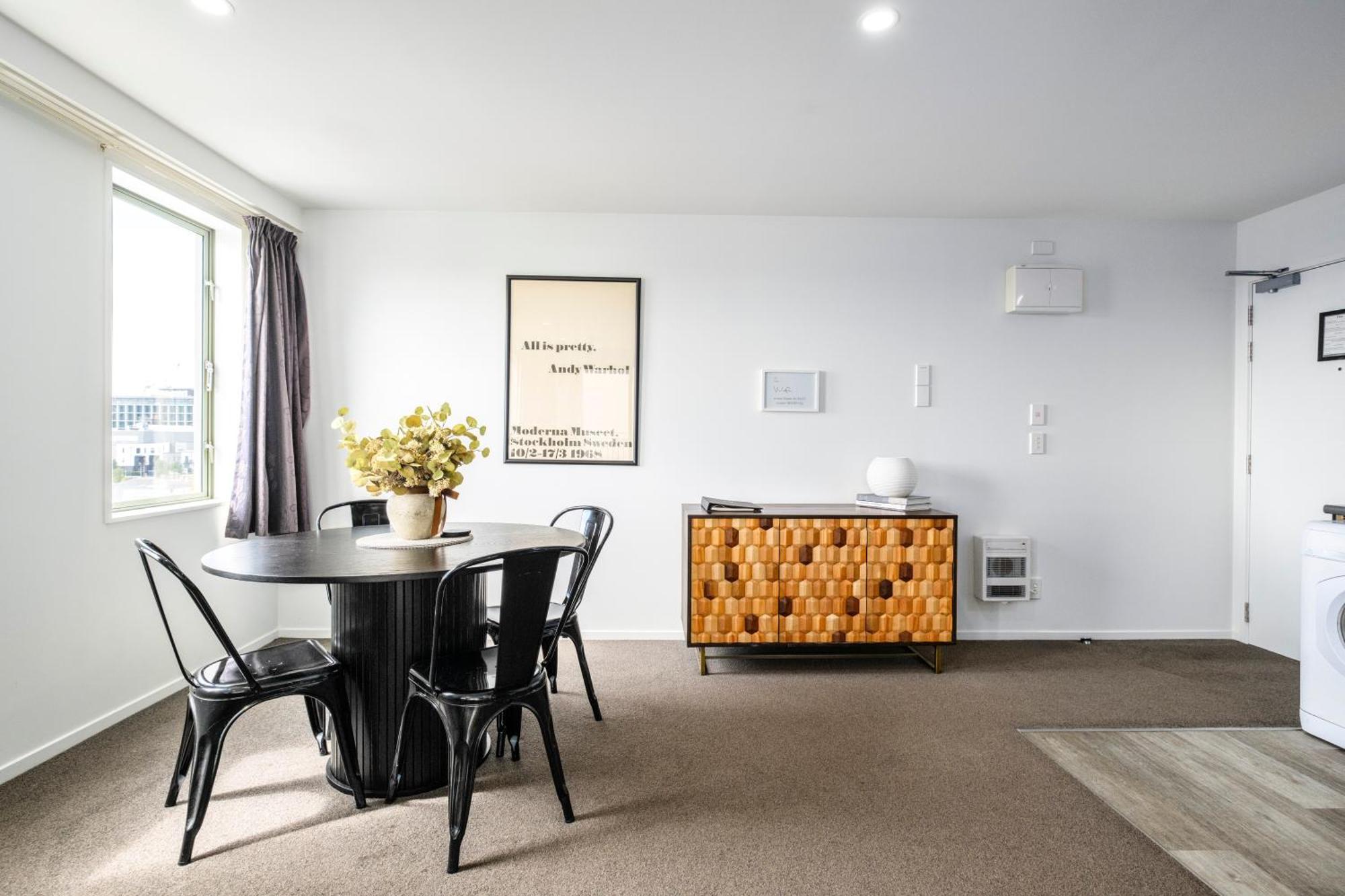 Cathedral Junction Apartments Κράισττσερτς Εξωτερικό φωτογραφία